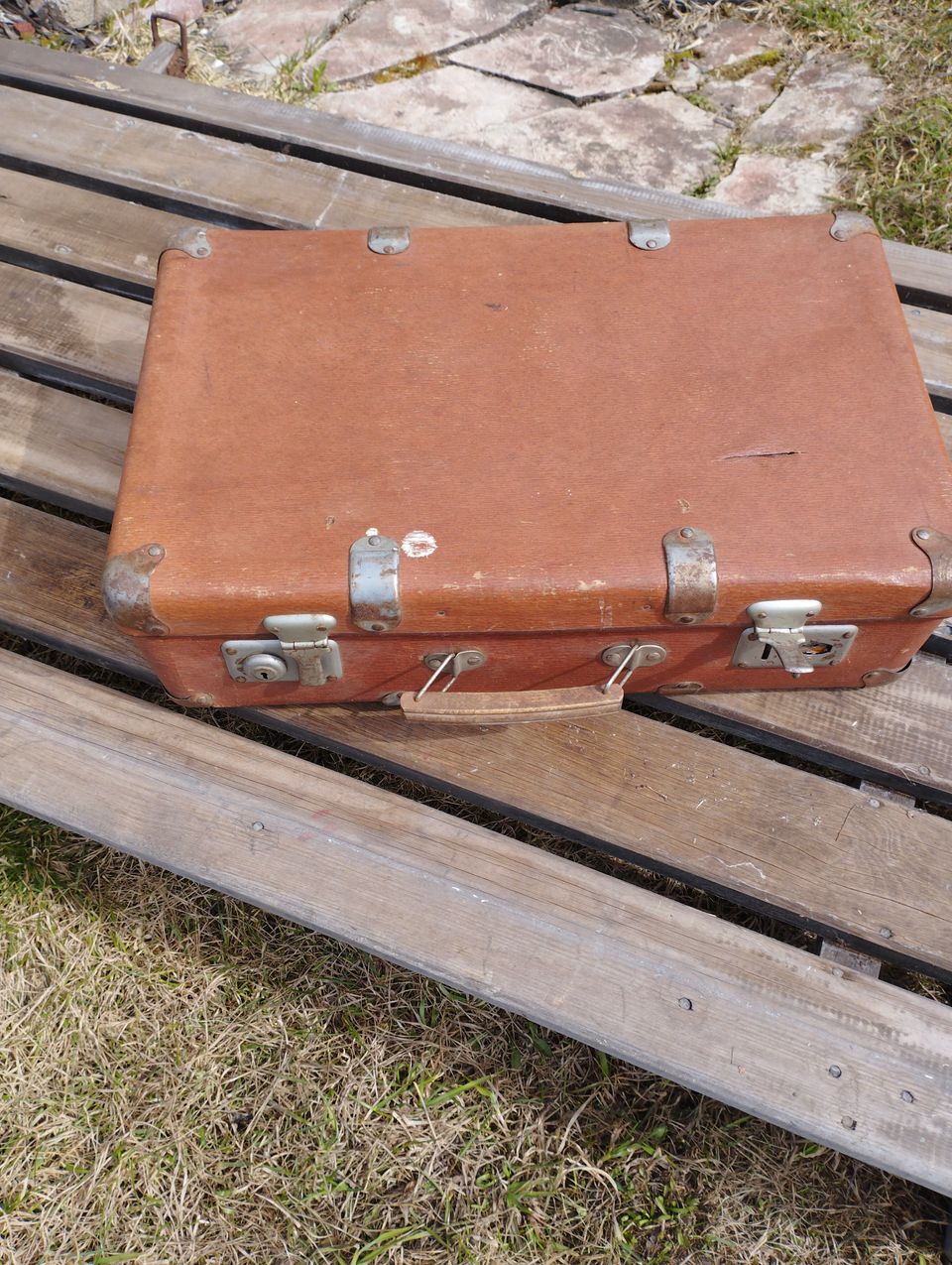 Vanhoja matkalaukkuja