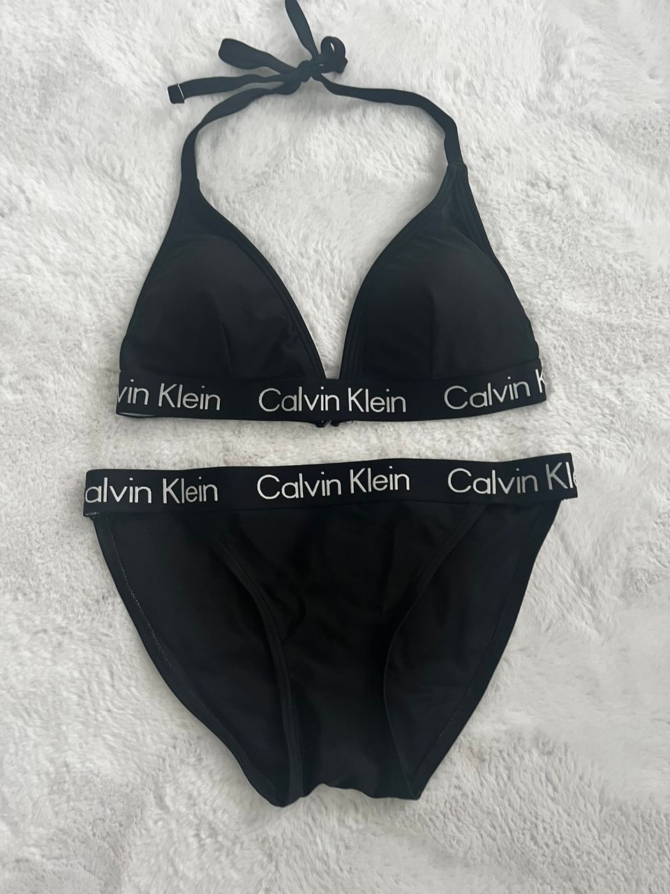 Calvin Klein bikinit