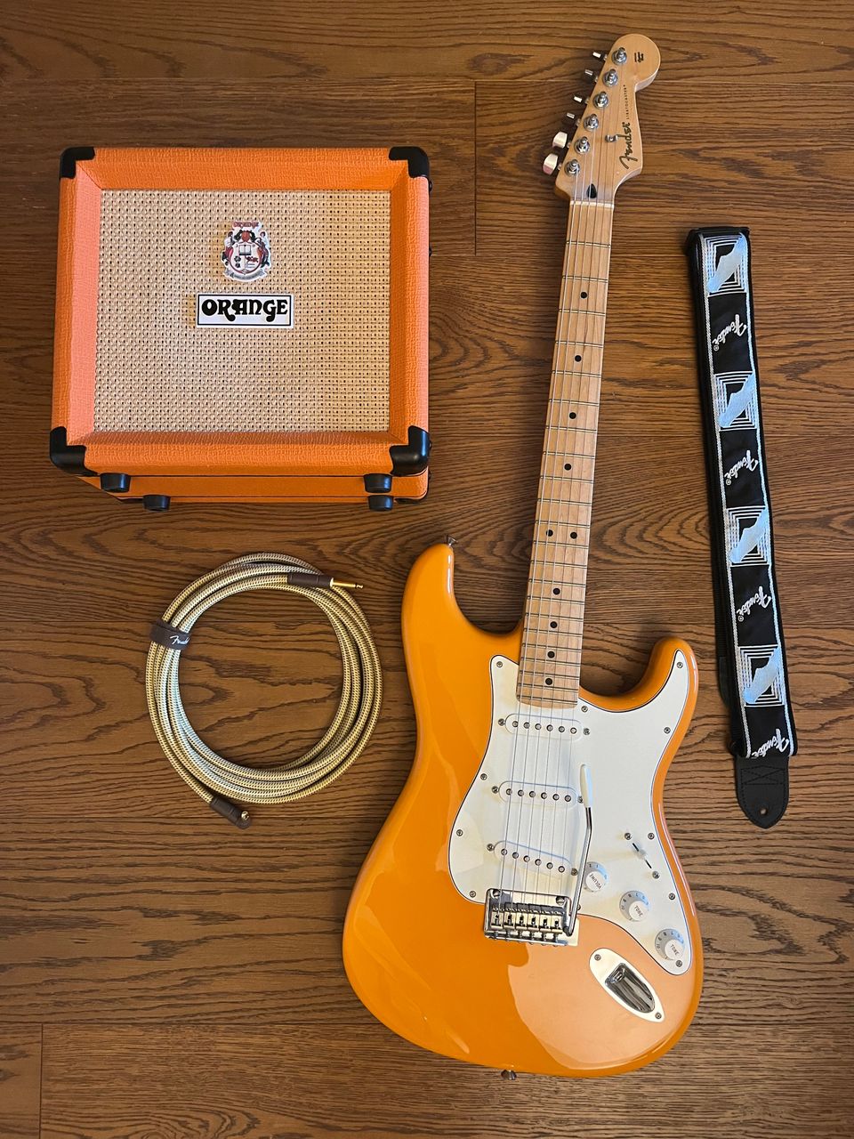 Fender Stratocaster Kitara ja Orange crush 12 Vahvistin Setti -lähes käyttämätön