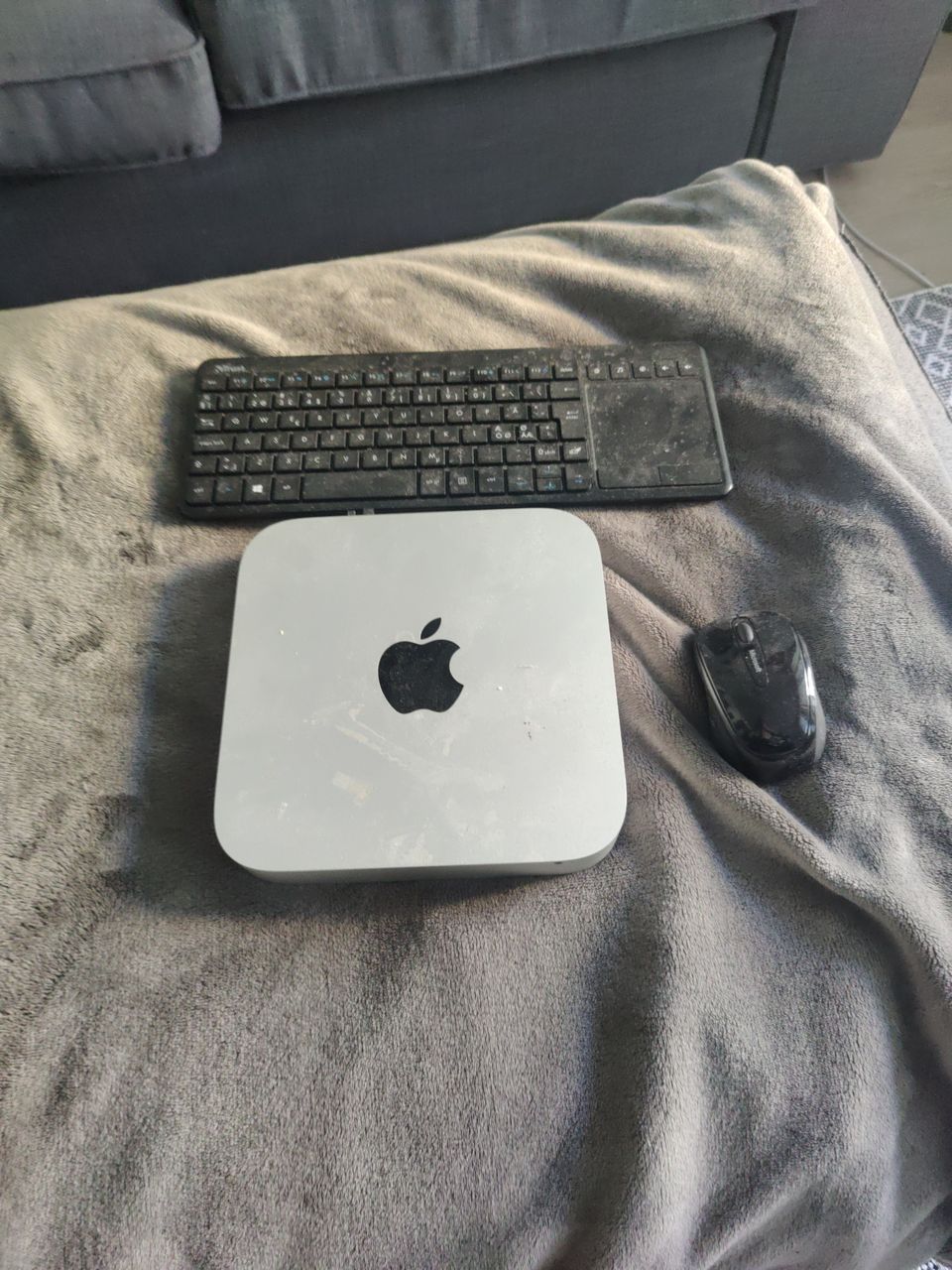iMac Mini + Näppis ja hiiri