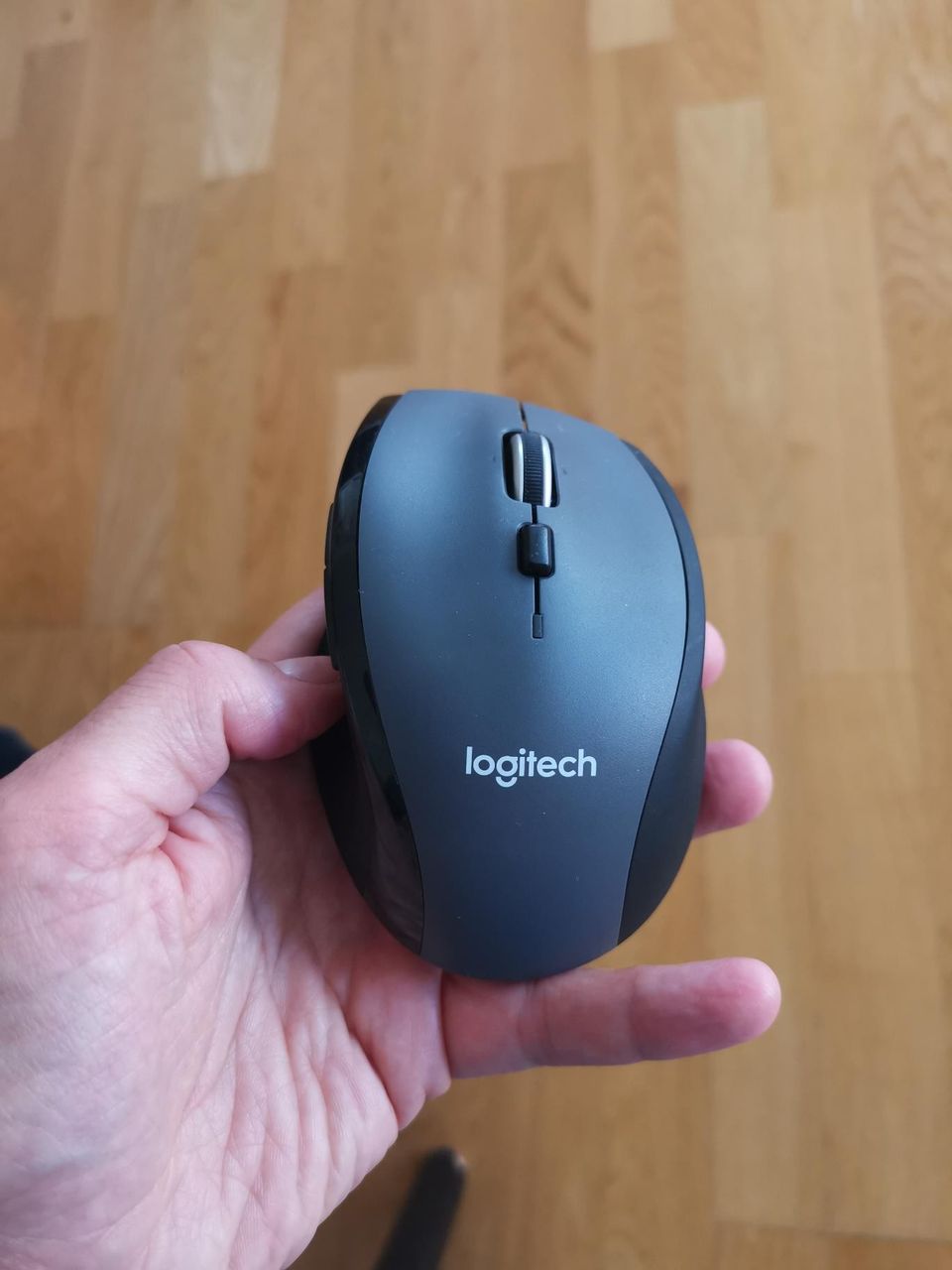 Tietokoneen hiiri logitech M705