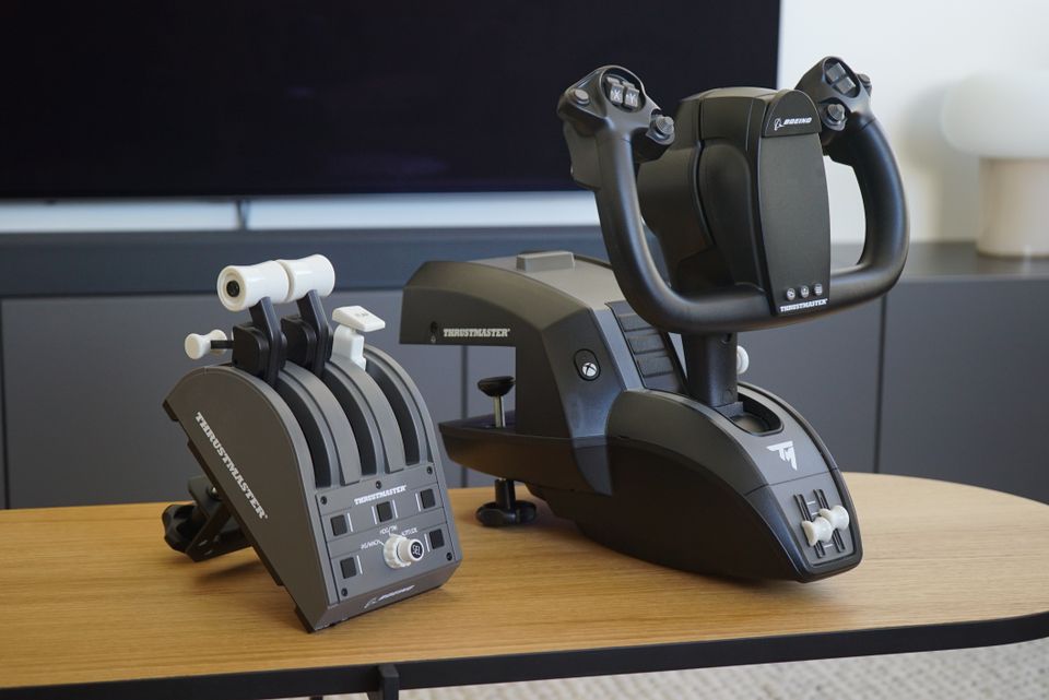 ThrustMaster TCA Yoke Pack Boeing Edition