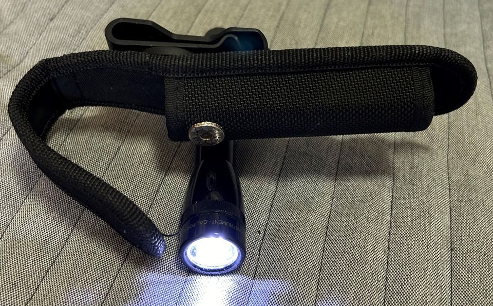 Mini maglite taskulamppu LED ja vyöpidike