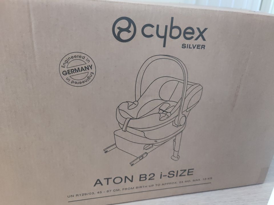 Cybex Aton B2 turvakaukalo ja telakka