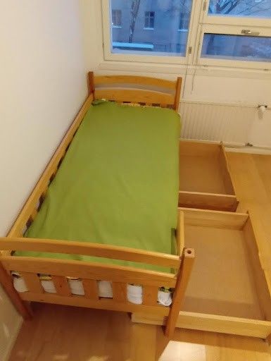 yhden hengen sänky lapsille // single bed for children, + storage and mattress