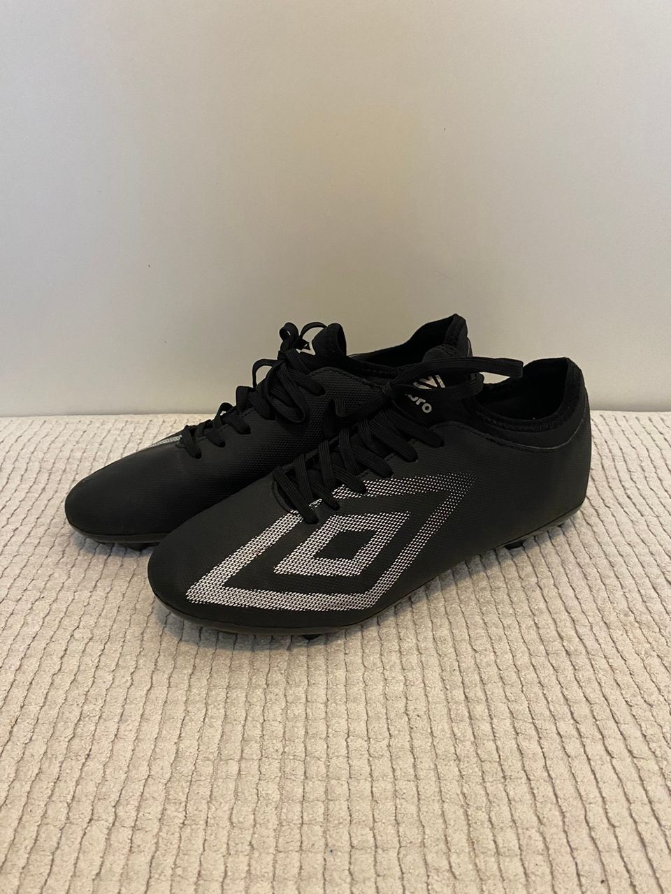 Koko 42 Umbro nappulakengät