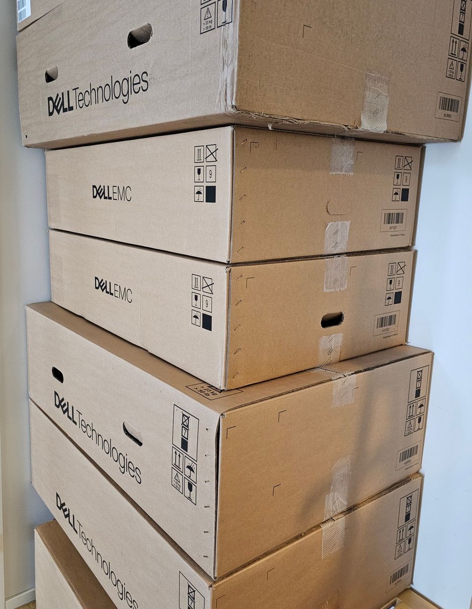 Dell PowerEdge original server box, iso pahvilaatikko