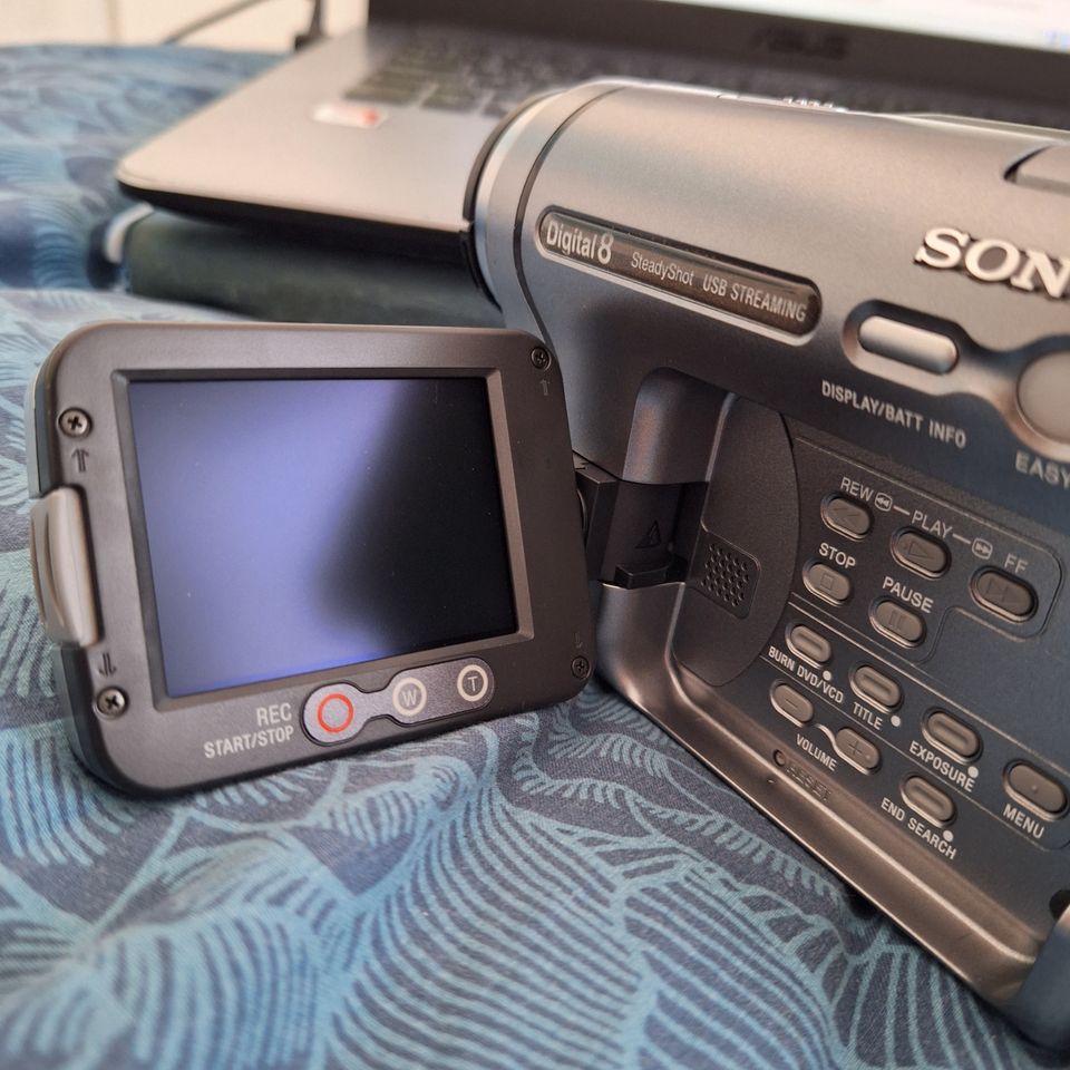 Sony Handycam Videokamera DCR-TRV270E PAL DIGITAL 8