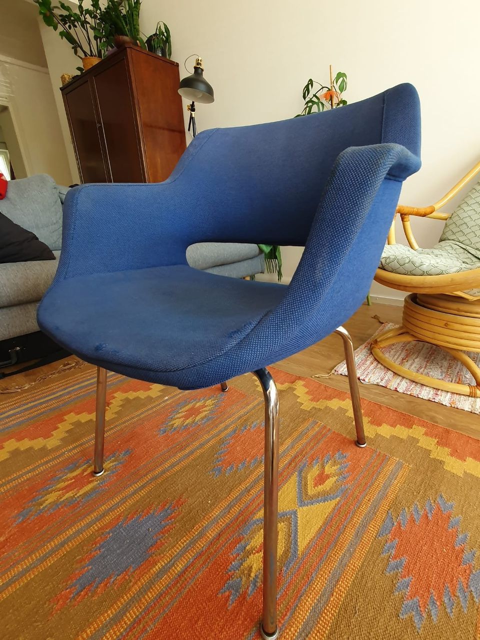 Martelan sininen Kilta-tuoli
