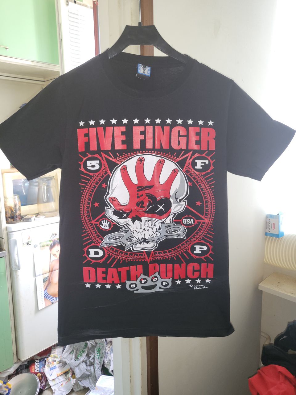 Five finger death punch paita