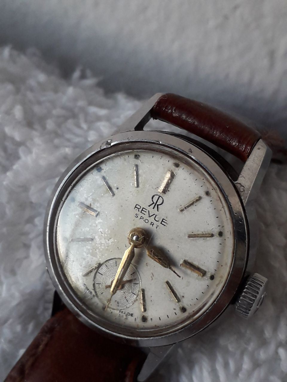 Vintage REVUE Sport kello, Swiss Made; toimiva