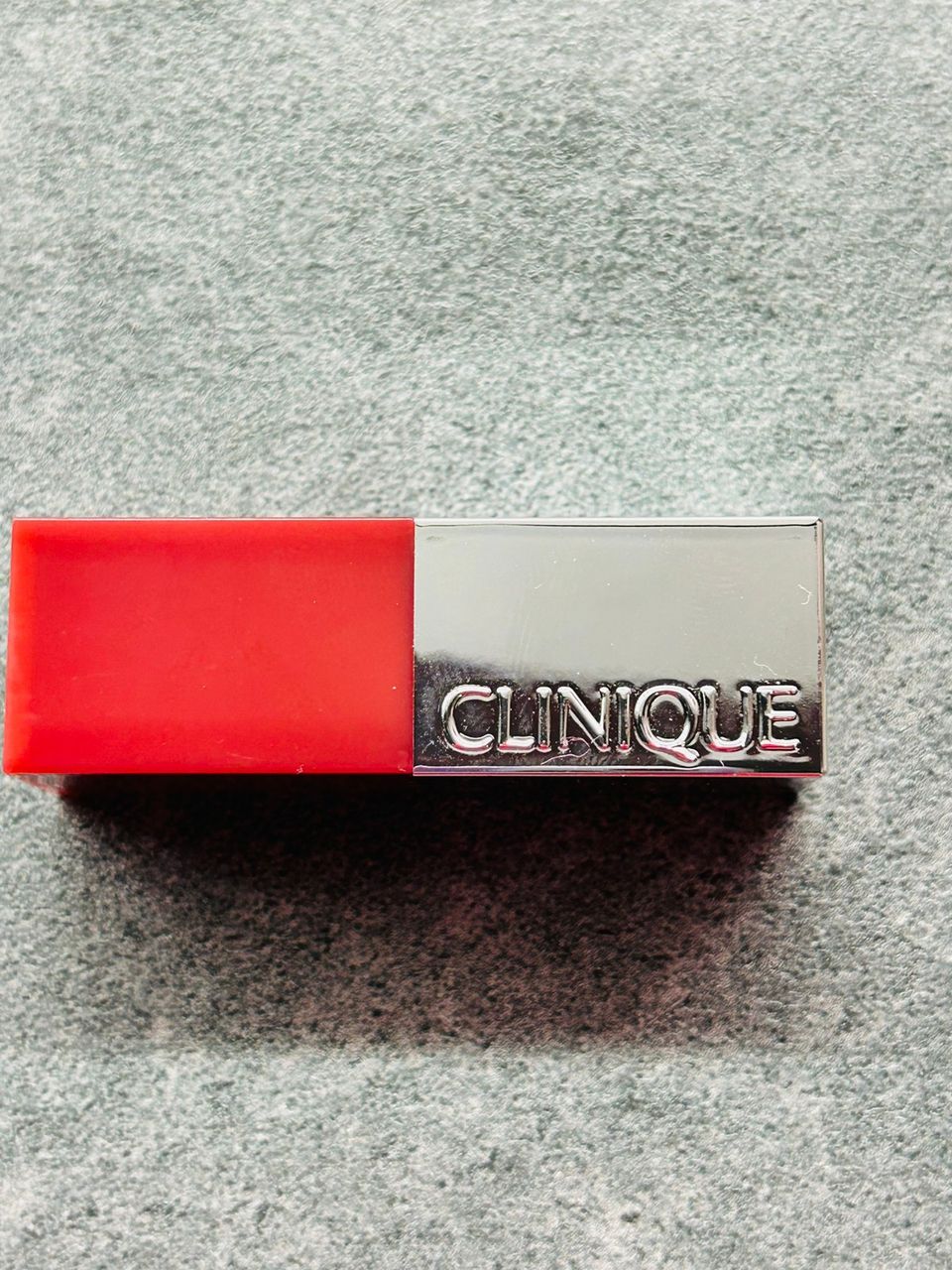 Clinique uusi love pop huulipuna