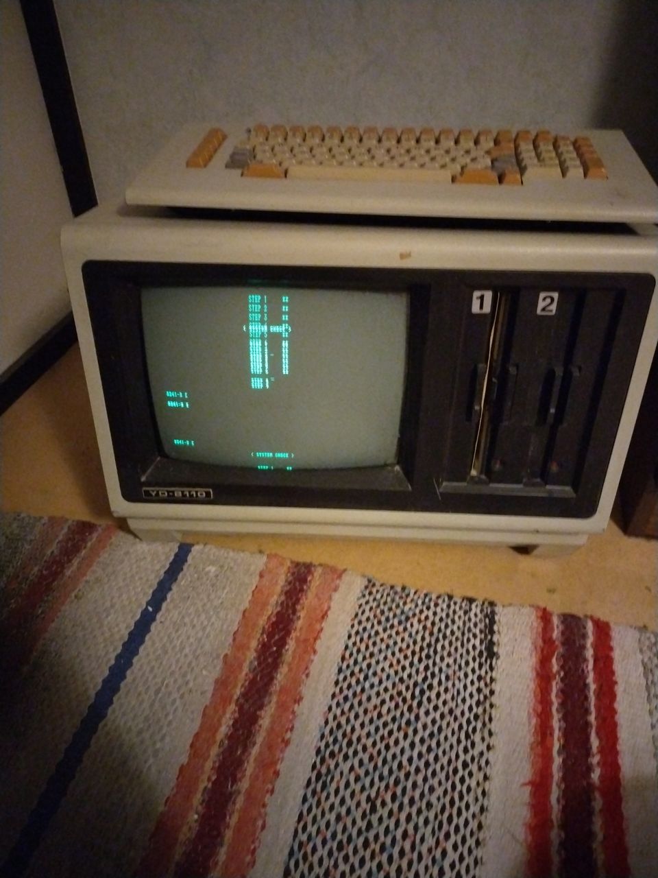 Yd-8110  tietokone