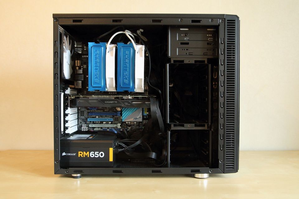 i7-4930K, 64GB RAM jne **LÖYTÖ - Hyvin vähän käytetty**