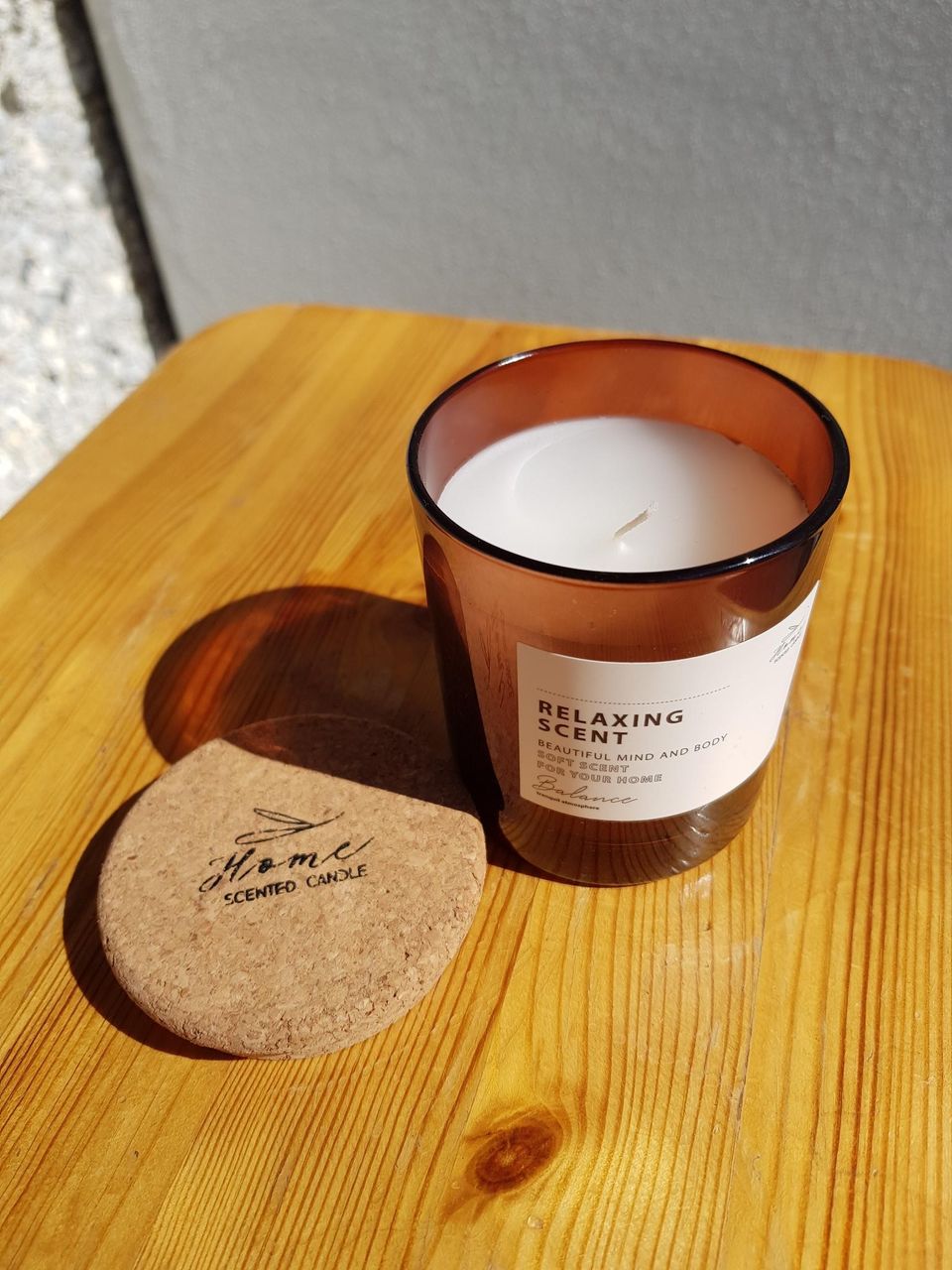 Relaxing scent candle