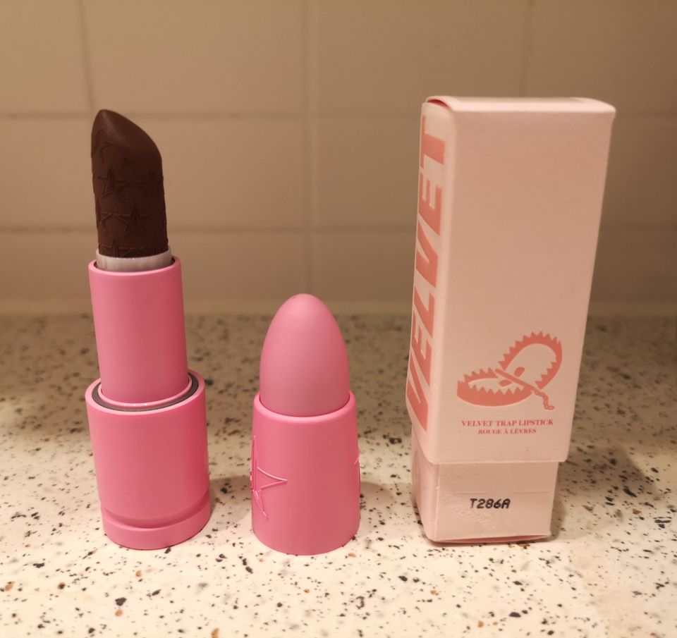 Jeffree Star Cosmetics Dominatrix huulipuna