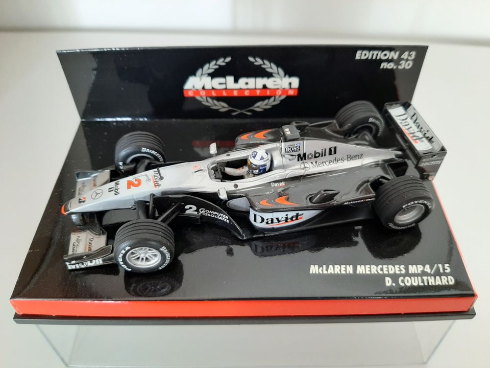 Formula 1 pienoismalli 2000 McLaren.