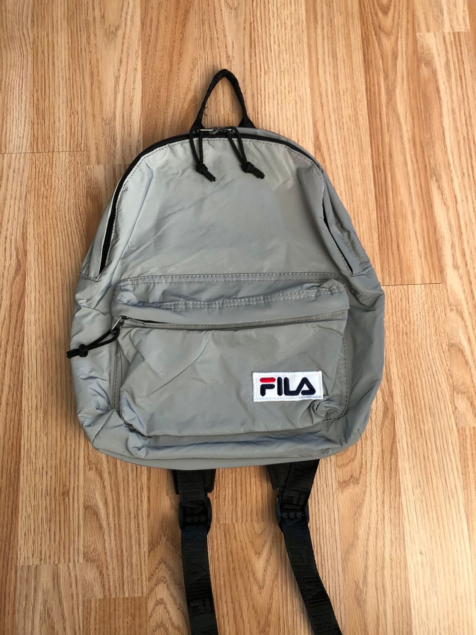 Fila reppu