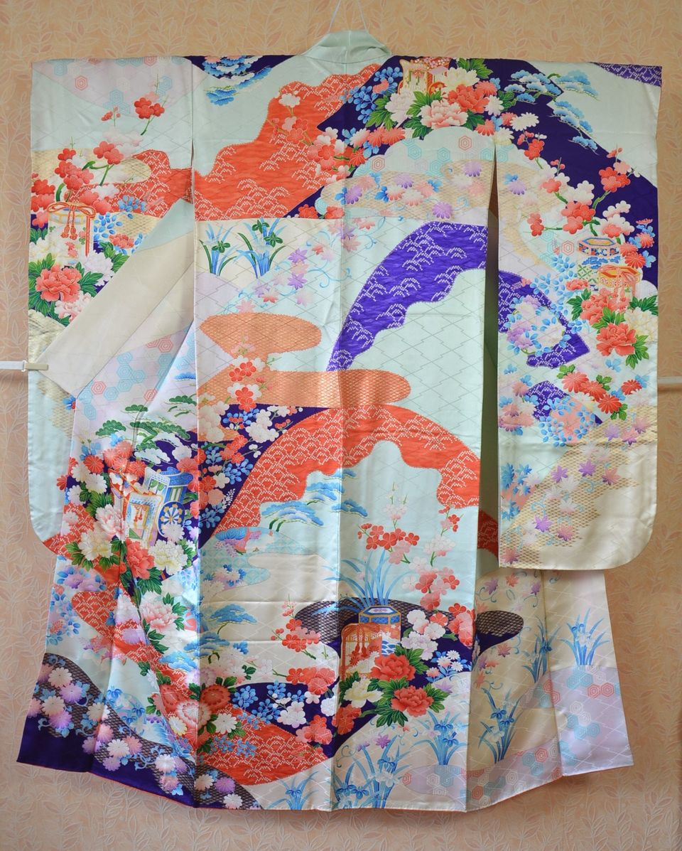 Vintage silk kimono, erittäin upea furisode
