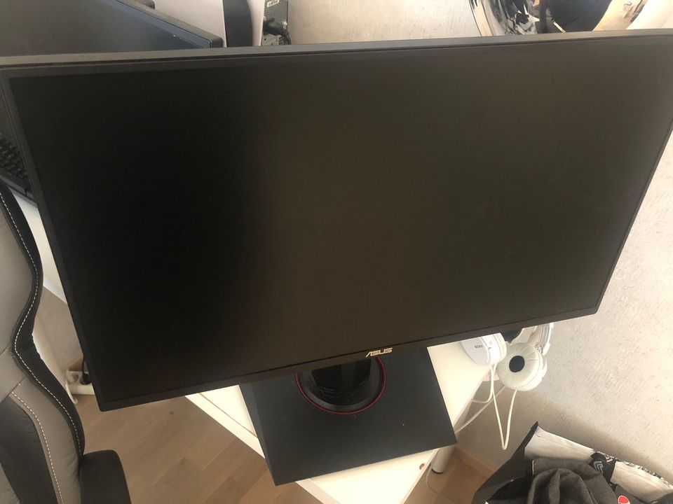 ASUS VG258QR 24,5" pelinäyttö