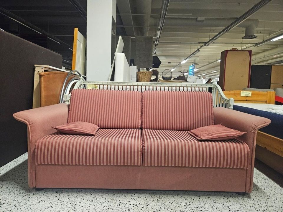 2-istuttava sohva