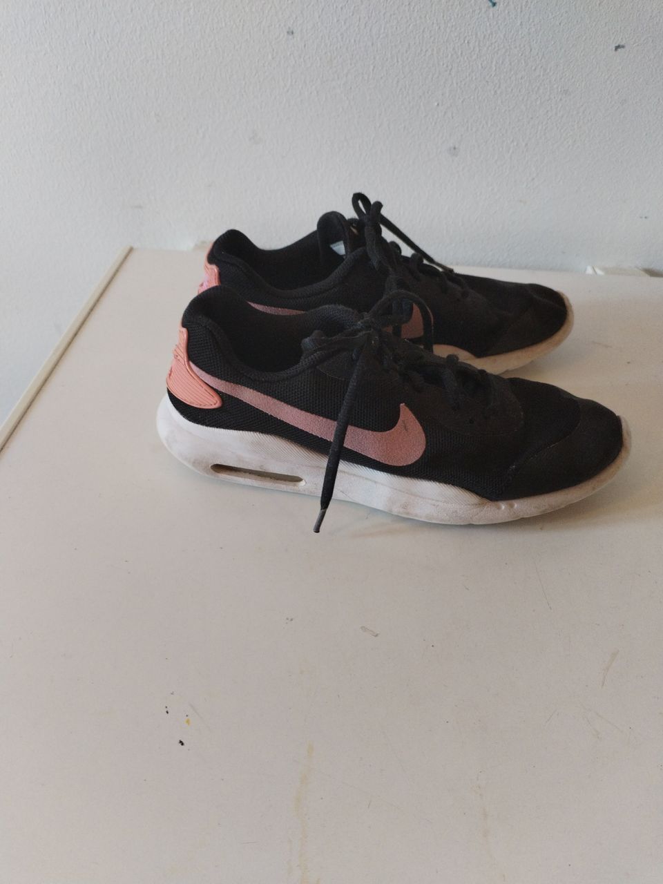 Nike air tennarit 38,5, sp. 25 cm