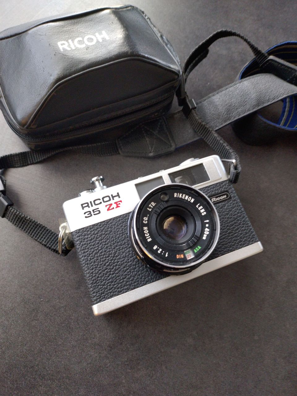 Ricoh 35 ZF