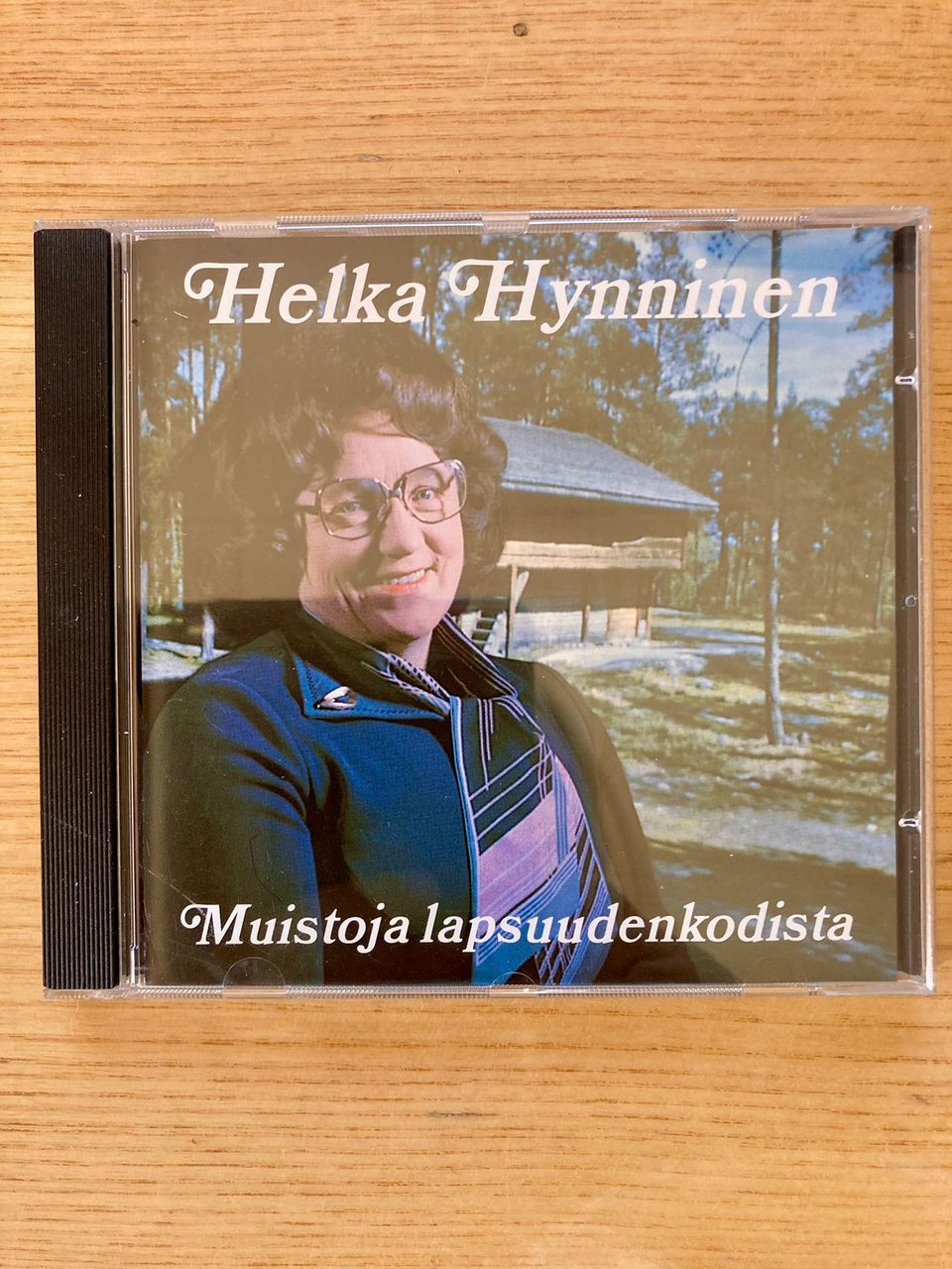 Helka Hynninen: Muistoja lapsuudenkodista