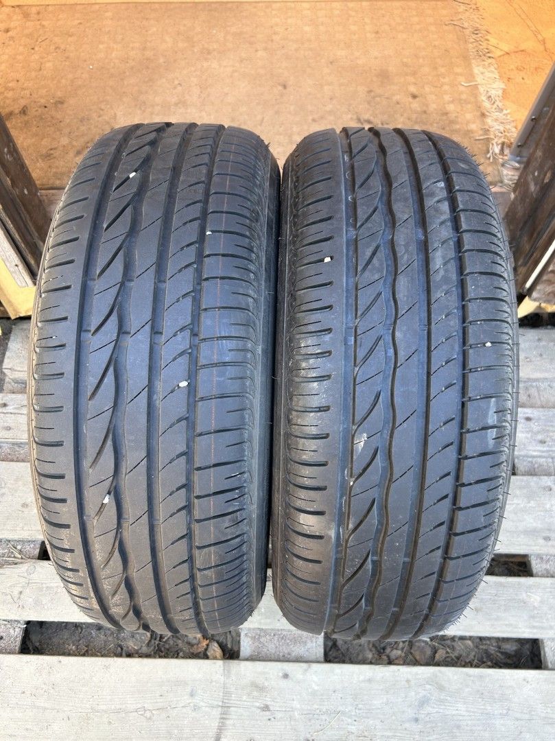 225/60 R16 kesärenkaita 2kpl