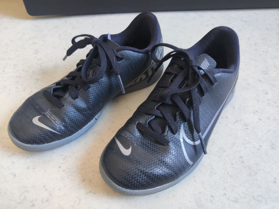 Nike Futsal kengät, 32
