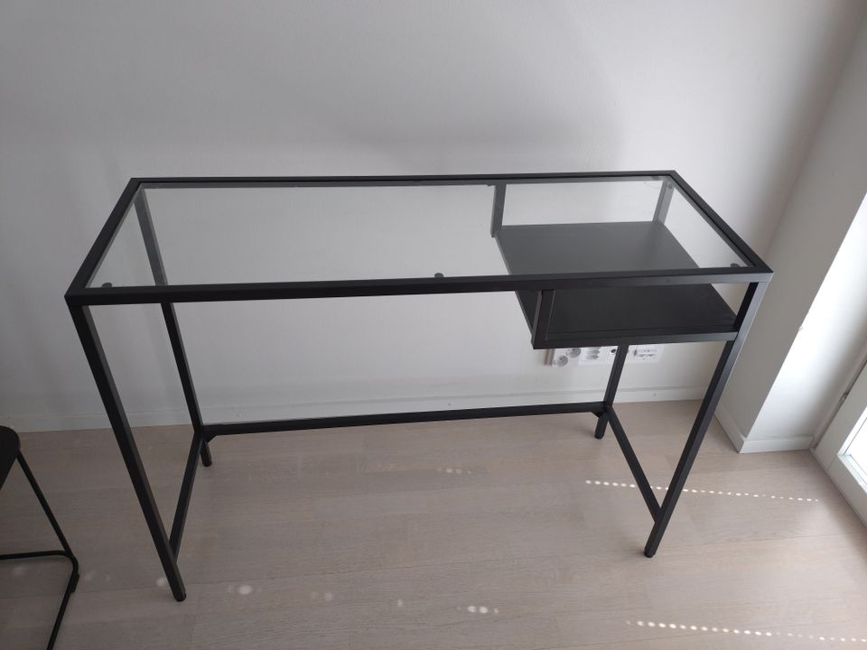 Ikea vittsjö desk