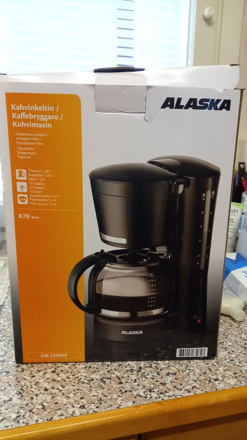 Uusi Alaska kahvinkeitin 870 W