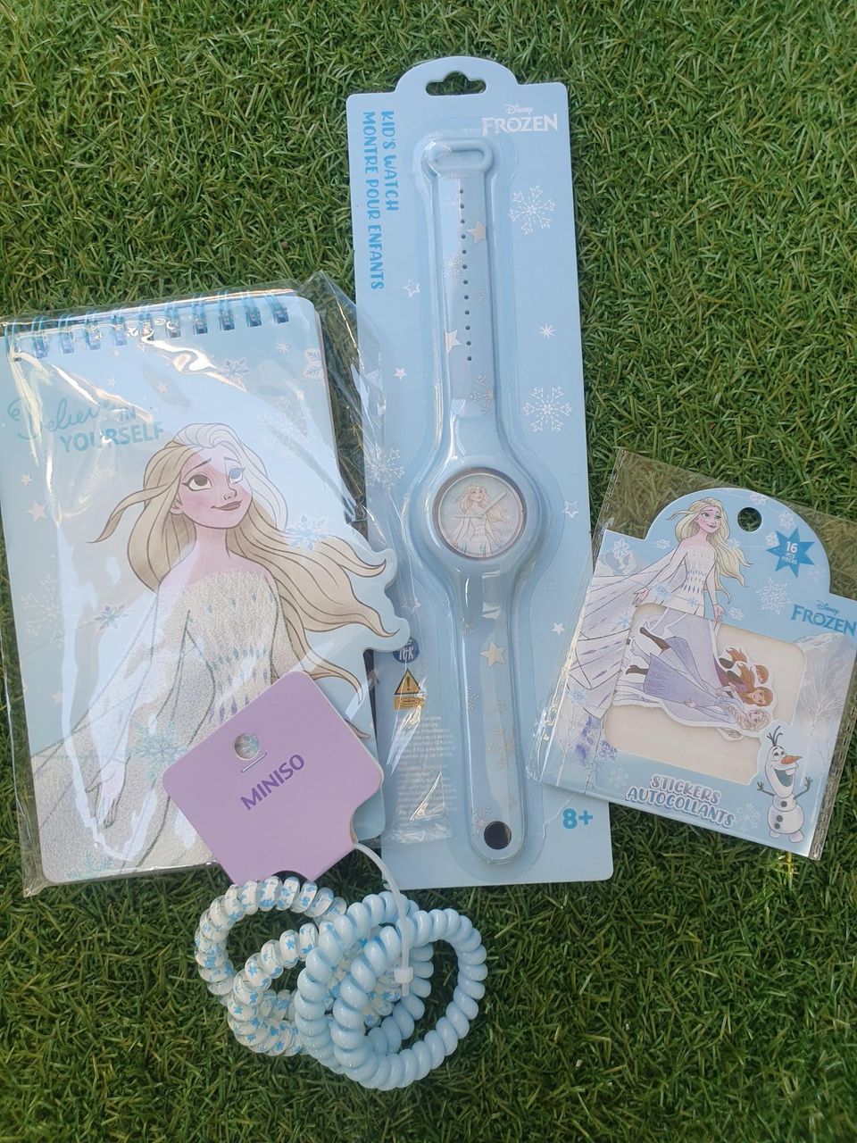 Disney Frozen gift set  ( new)