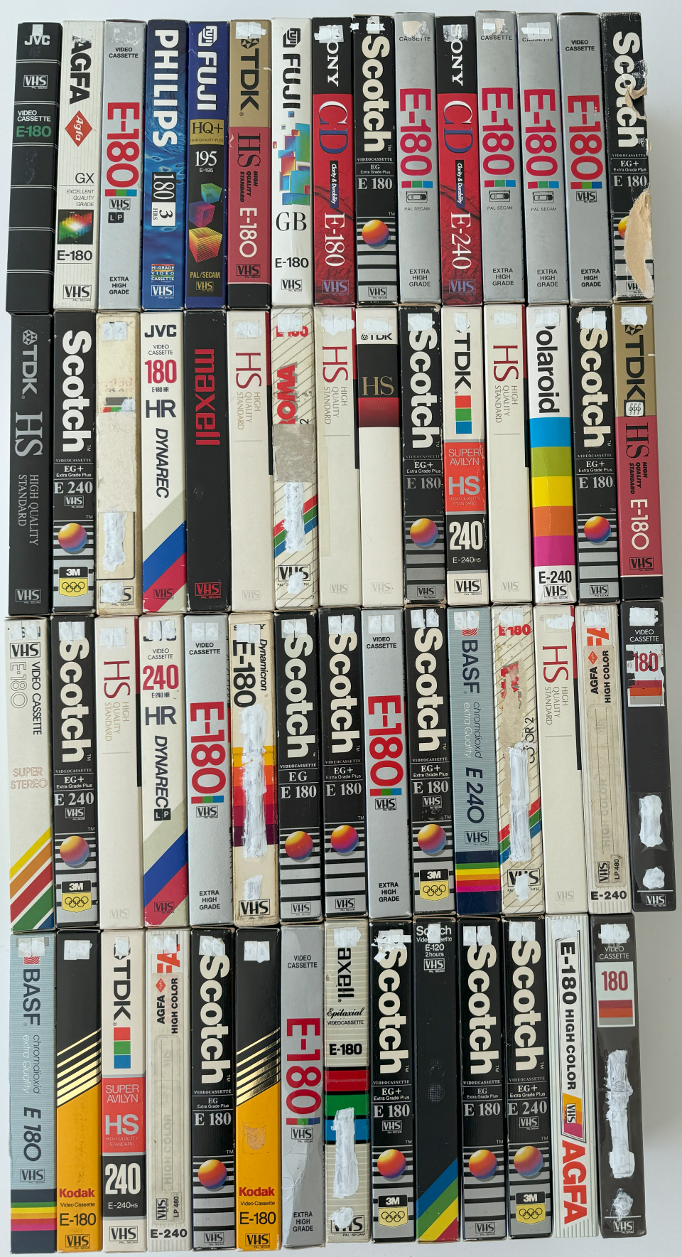 Käytettyjä / "tyhjiä" VHS-videokasetteja 59 kpl