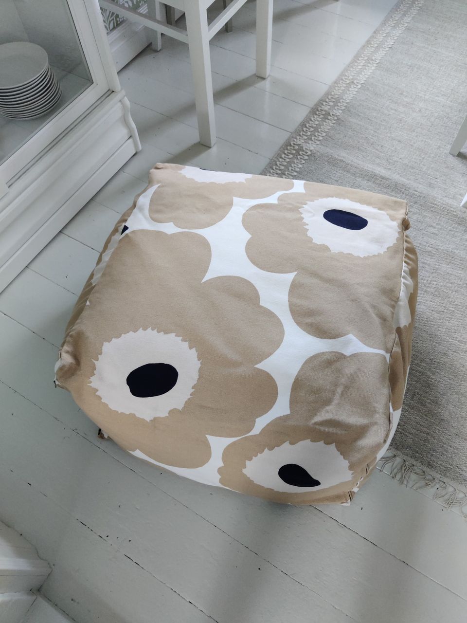 Marimekko unikko puffi