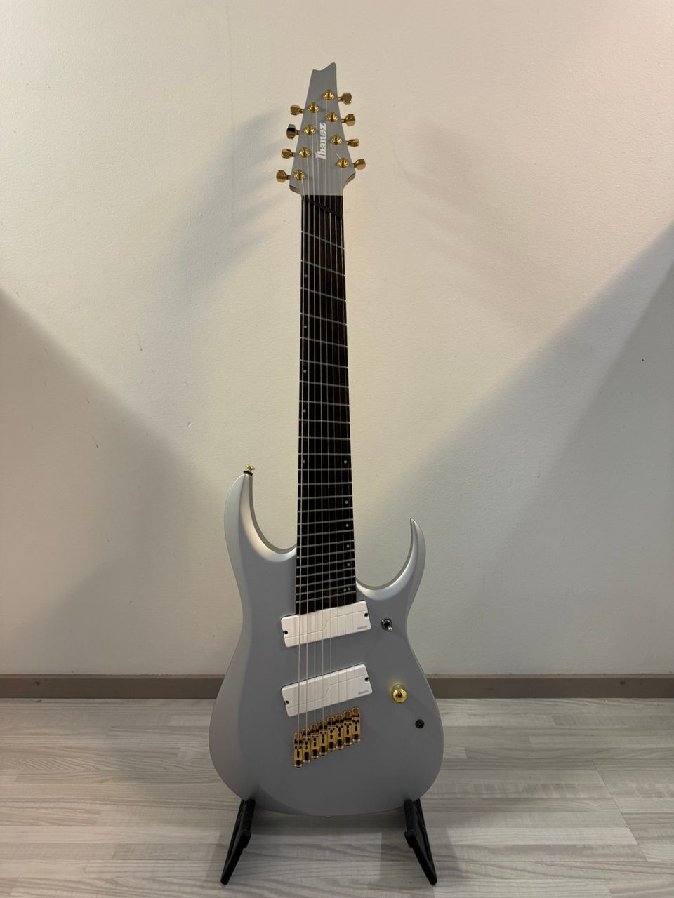 Ibanez RGDMS8-CSM 8-kielinen sähkökitara