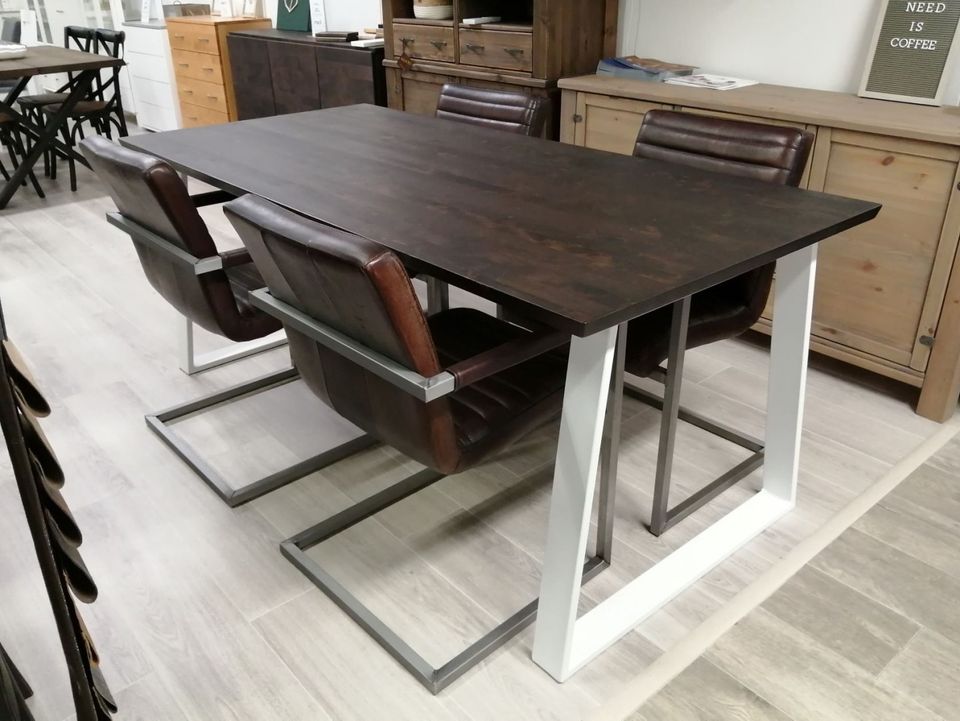 Swing ruokapöytä 190x90 cm + 4 kpl Bergamo tuoli