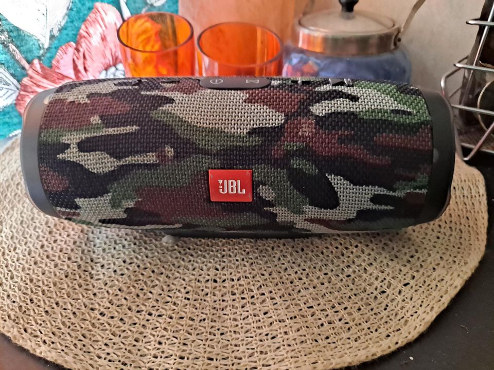 JBL charge 3