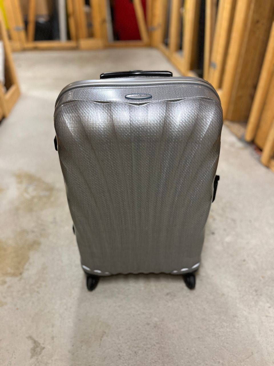 Samsonite Cosmolite matkalaukku