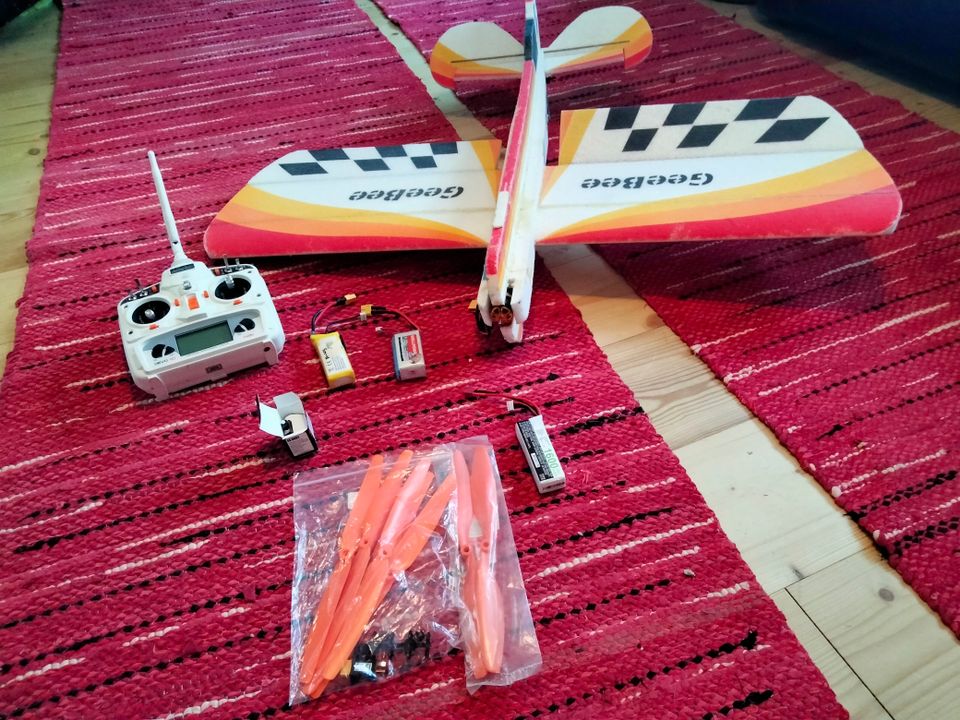 Rc lentokone GeeBee