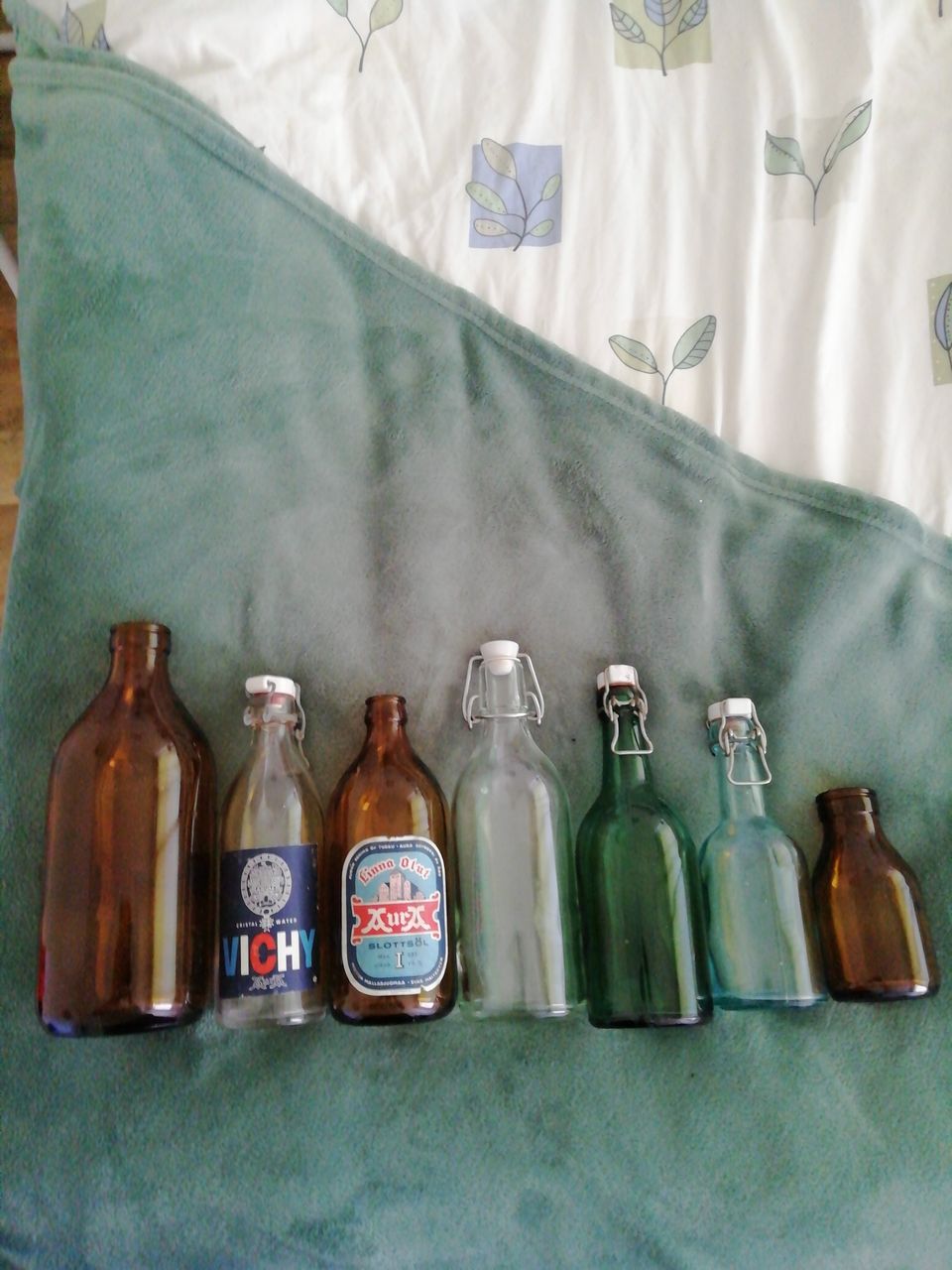 Vanhoja pulloja
