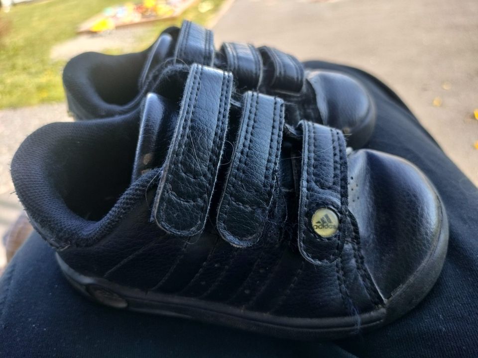 Kengät 22 Adidas