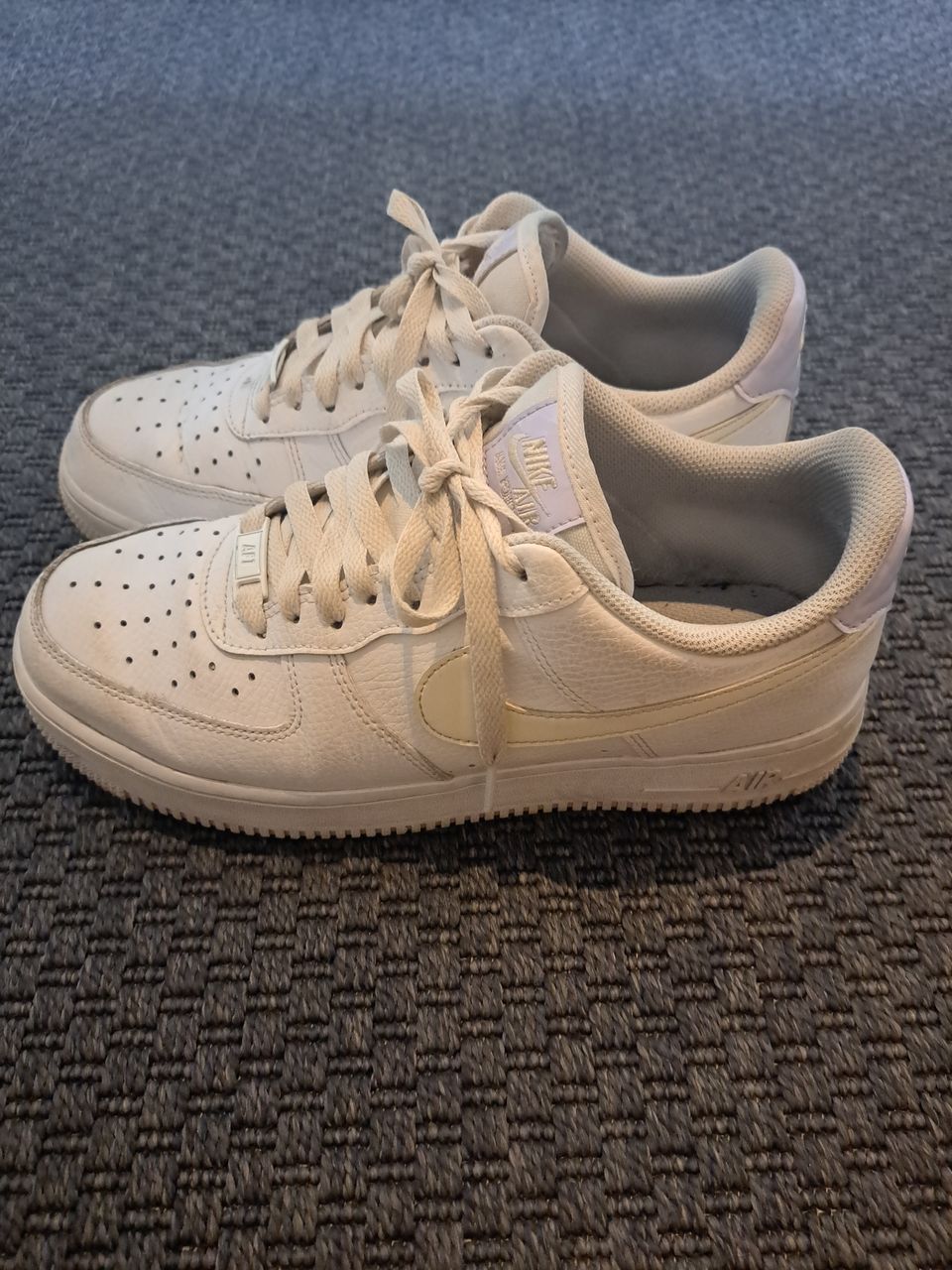 Nike valkoiset kengät koko 41