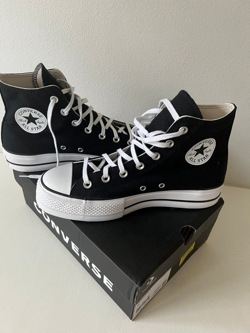 Uudet Converse Chuck Taylor All Star Lift