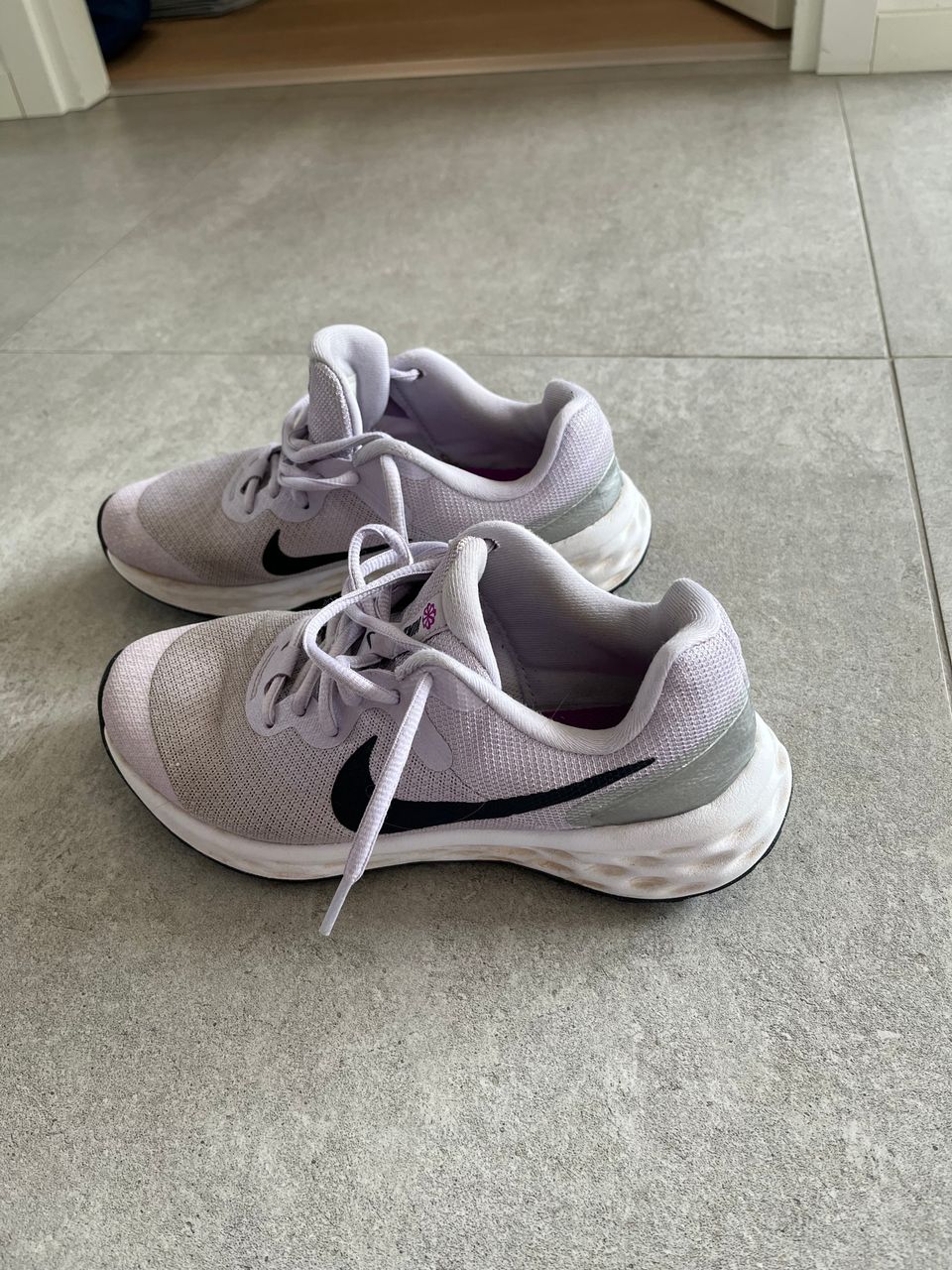 Nike violetit lenkkarit