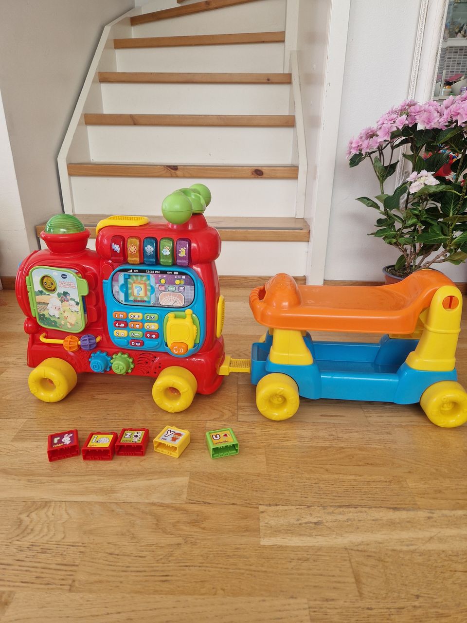 VTech aakkosten-juna 3-in-1