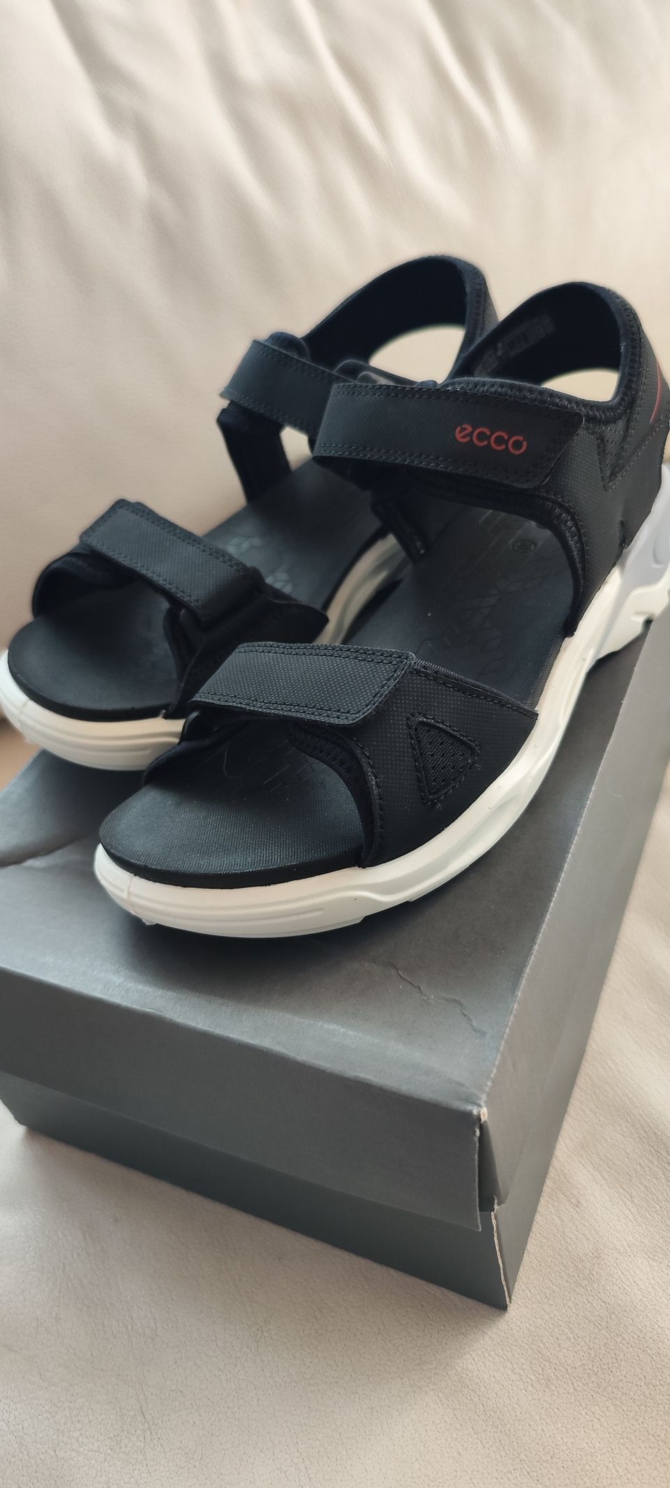 Mustat Ecco sandaalit koko 38, uudet
