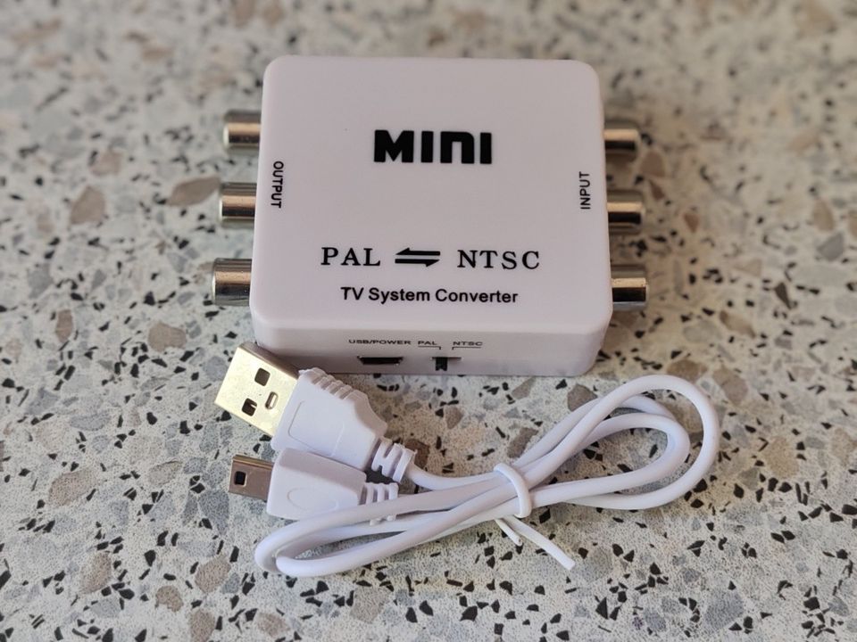 Mini PAL NTSC Converter Muuntaja