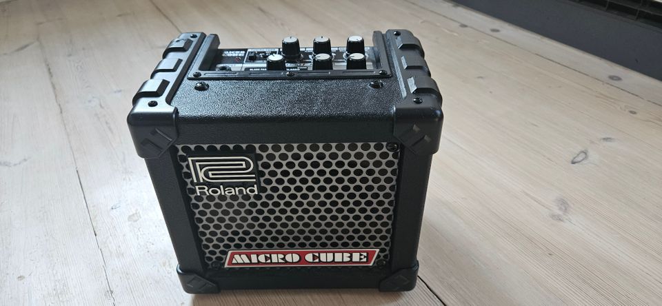 Roland Microcube