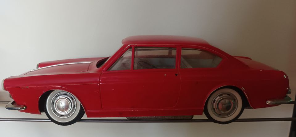 Leluauto Lancia Flavia 1960-luvulta